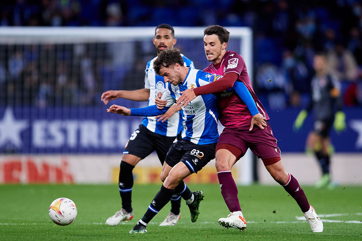 小克鲁伊夫将执教北京国安